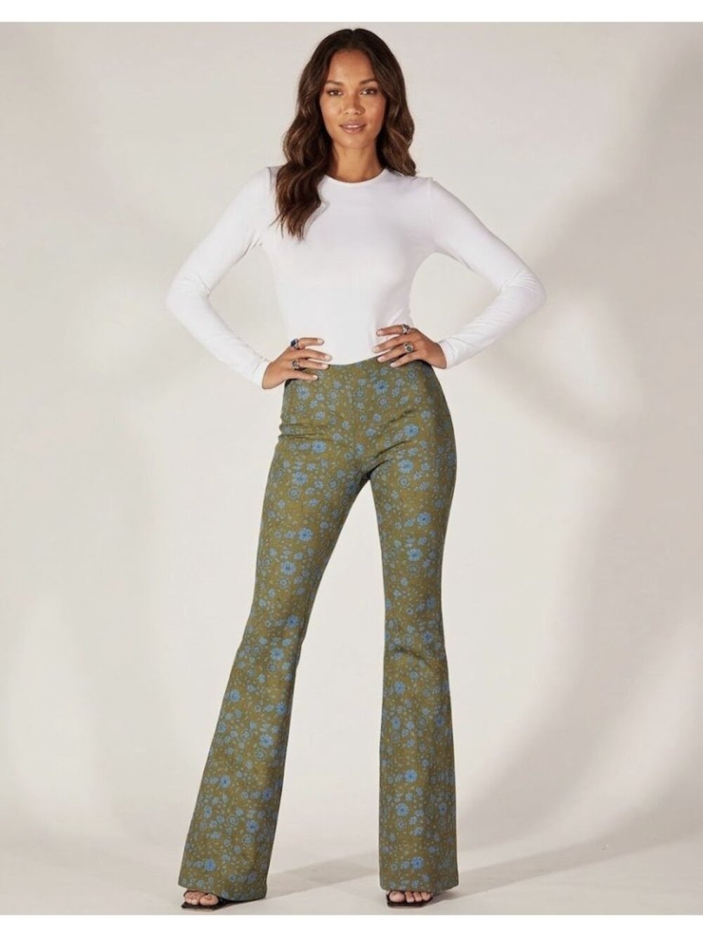 NWT Cynthia Rowley The Bonded Flare in Green Blue Floral Scuba Stretch Pants 8